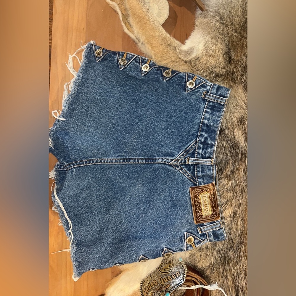 Lawman shorts